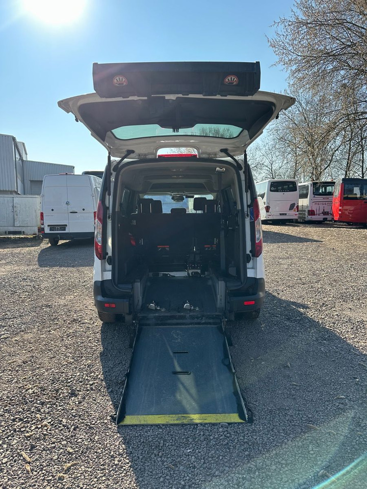 Ford Grand Tourneo 1.5 EcoBlue 74kW Auto Trend - Potniški kombi: slika 3 Ford Grand Tourneo 1.5 EcoBlue 74kW Auto Trend - Potniški kombi: slika 3