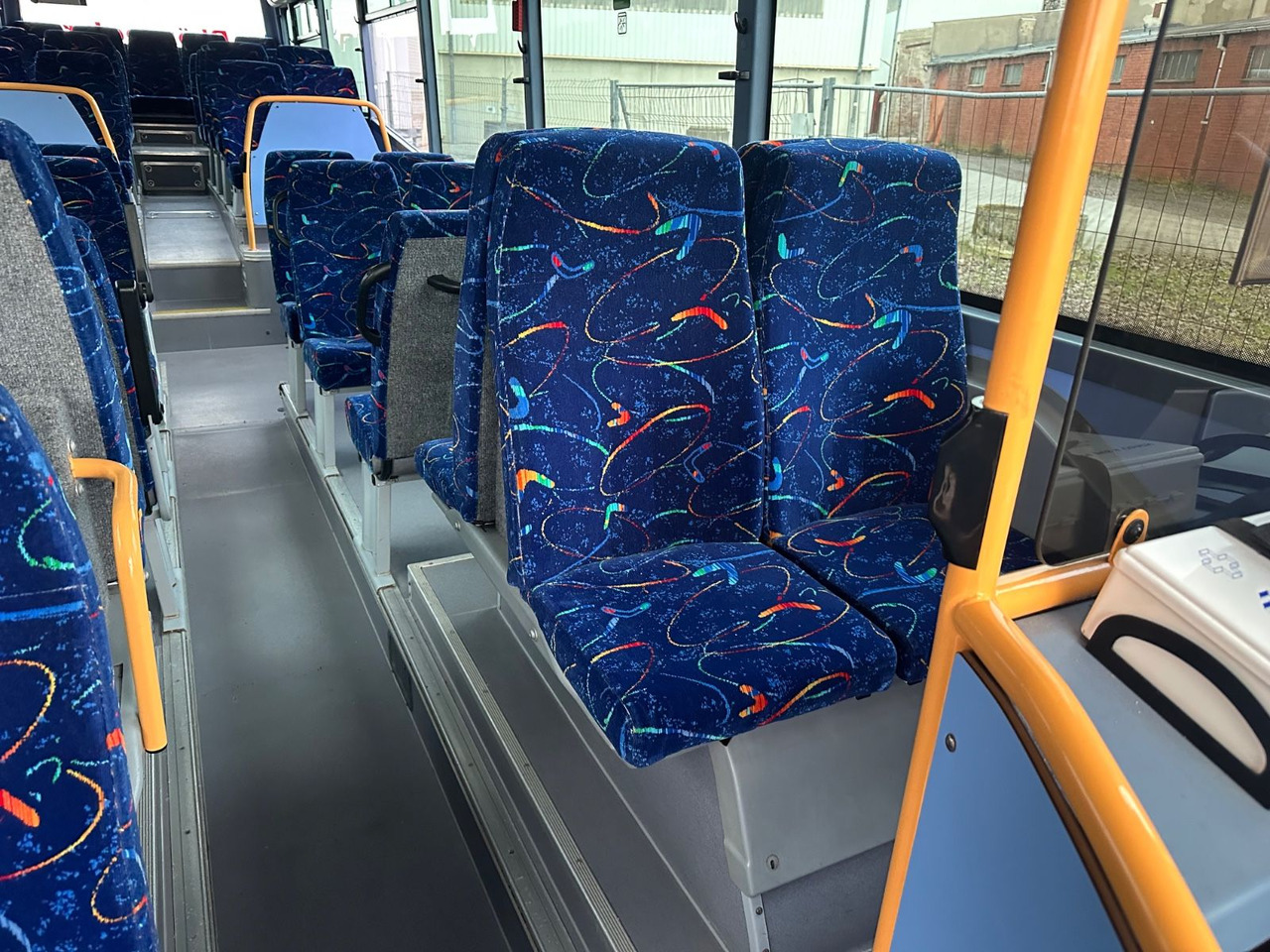 Iveco Irisbus Crossway LE SFR 152 DE*100 km/h*Schalt Iveco Irisbus Crossway LE SFR 152 DE*100 km/h*Schalt - Mestni avtobus: slika 4 Iveco Irisbus Crossway LE SFR 152 DE*100 km/h*Schalt Iveco Irisbus Crossway LE SFR 152 DE*100 km/h*Schalt - Mestni avtobus: slika 4