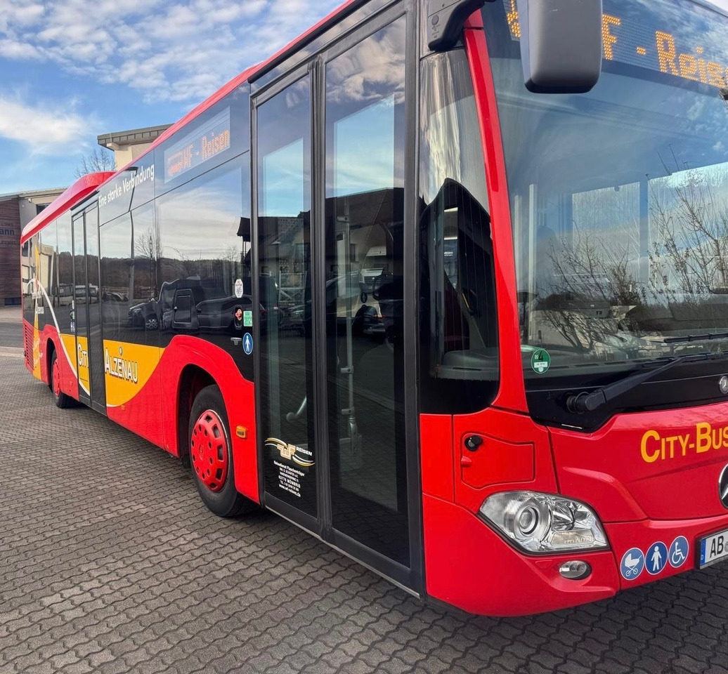 Mercedes-Benz O 530 C2 Citaro LE 260KW*Klimaanlage*Hybrid - Mestni avtobus: slika 1 Mercedes-Benz O 530 C2 Citaro LE 260KW*Klimaanlage*Hybrid - Mestni avtobus: slika 1