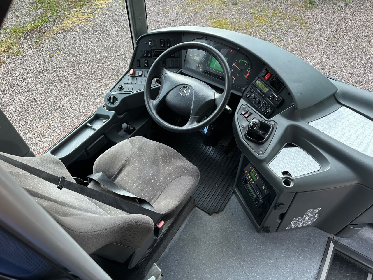 Mercedes-Benz O550 Integro (56 Sitze*Klima*Schalt) - Primestni avtobus: slika 5 Mercedes-Benz O550 Integro (56 Sitze*Klima*Schalt) - Primestni avtobus: slika 5