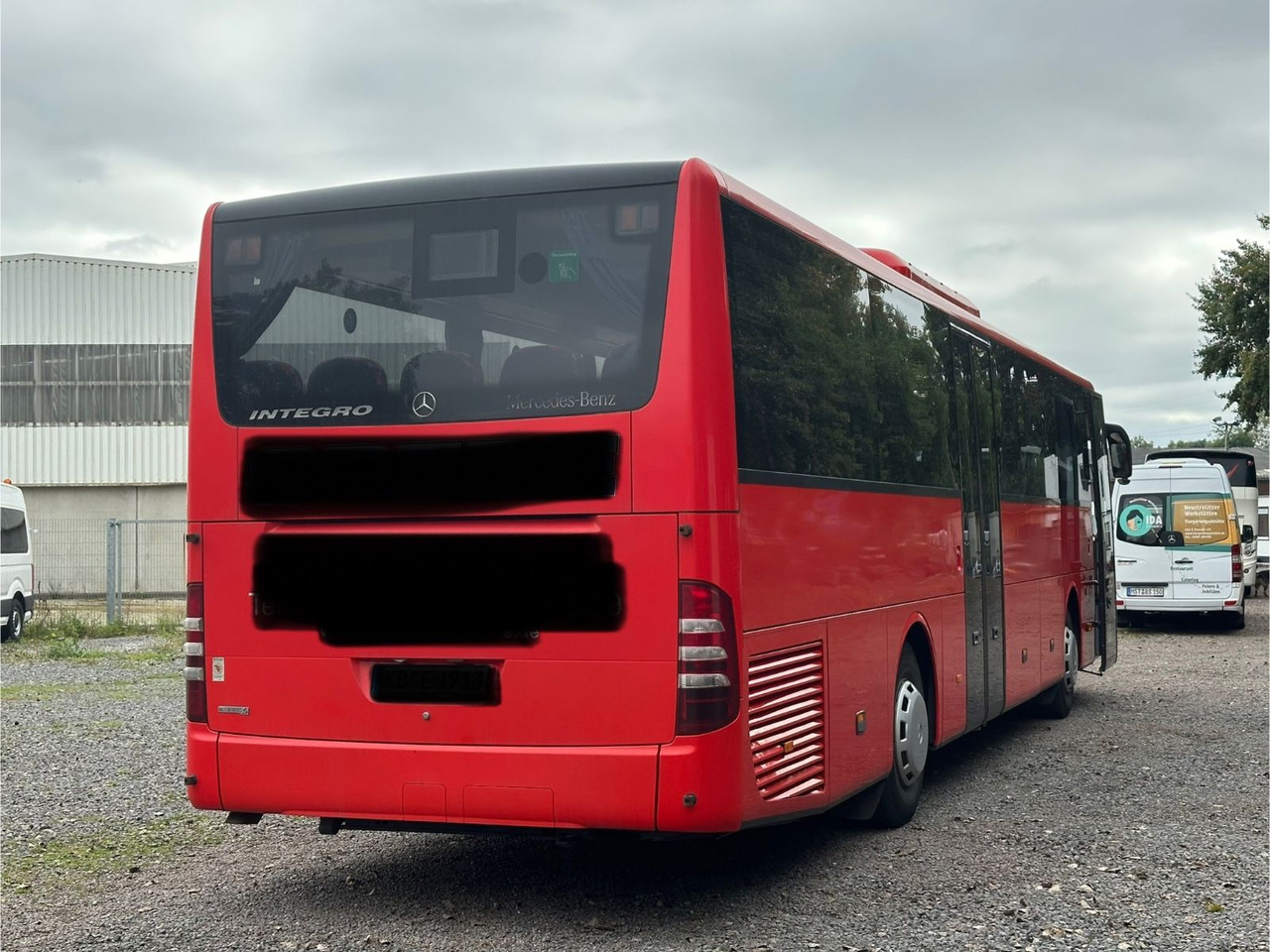Mercedes-Benz O550 Integro (58 Sitze*Klima) - Primestni avtobus: slika 3 Mercedes-Benz O550 Integro (58 Sitze*Klima) - Primestni avtobus: slika 3