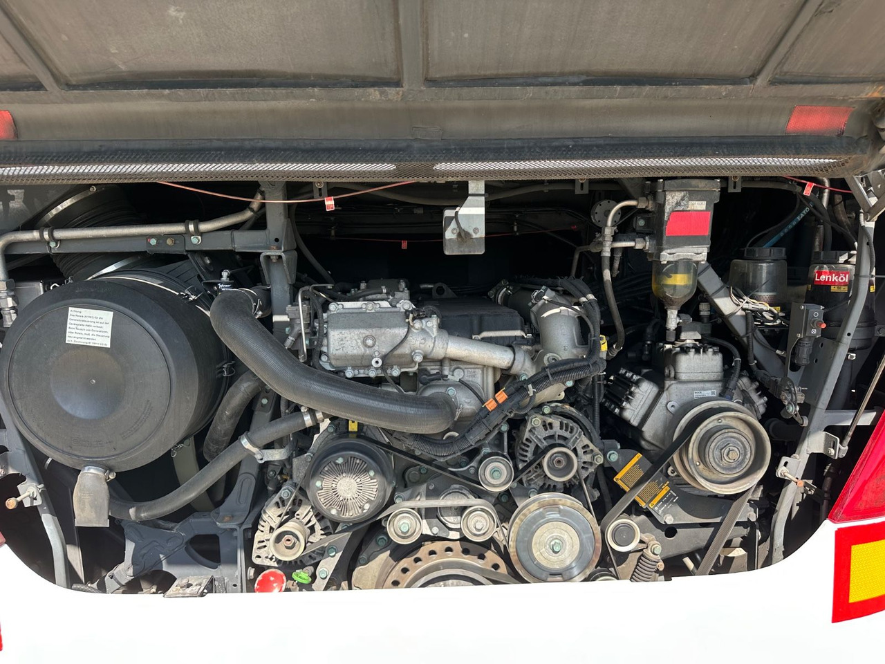 Neoplan P06 Skyliner L (83 Sitze*TOP*Motor Neu*Panorama) - Dvonadstropni avtobus: slika 4 Neoplan P06 Skyliner L (83 Sitze*TOP*Motor Neu*Panorama) - Dvonadstropni avtobus: slika 4