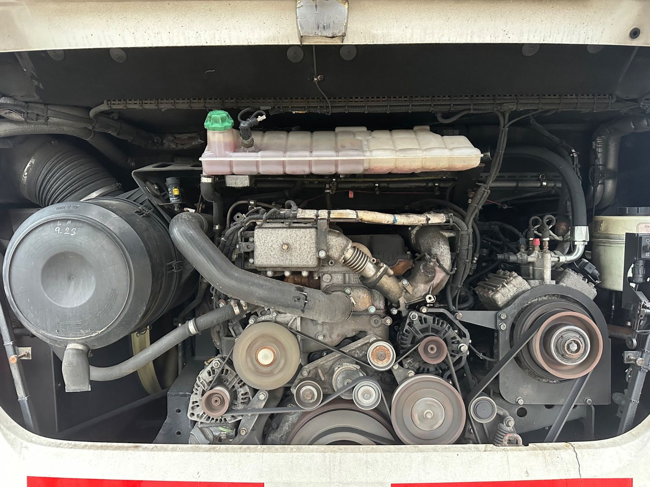 Neoplan P15 Cityliner Toterwinken Assist*EEV*57Sitze - Potovalni avtobus: slika 3 Neoplan P15 Cityliner Toterwinken Assist*EEV*57Sitze - Potovalni avtobus: slika 3