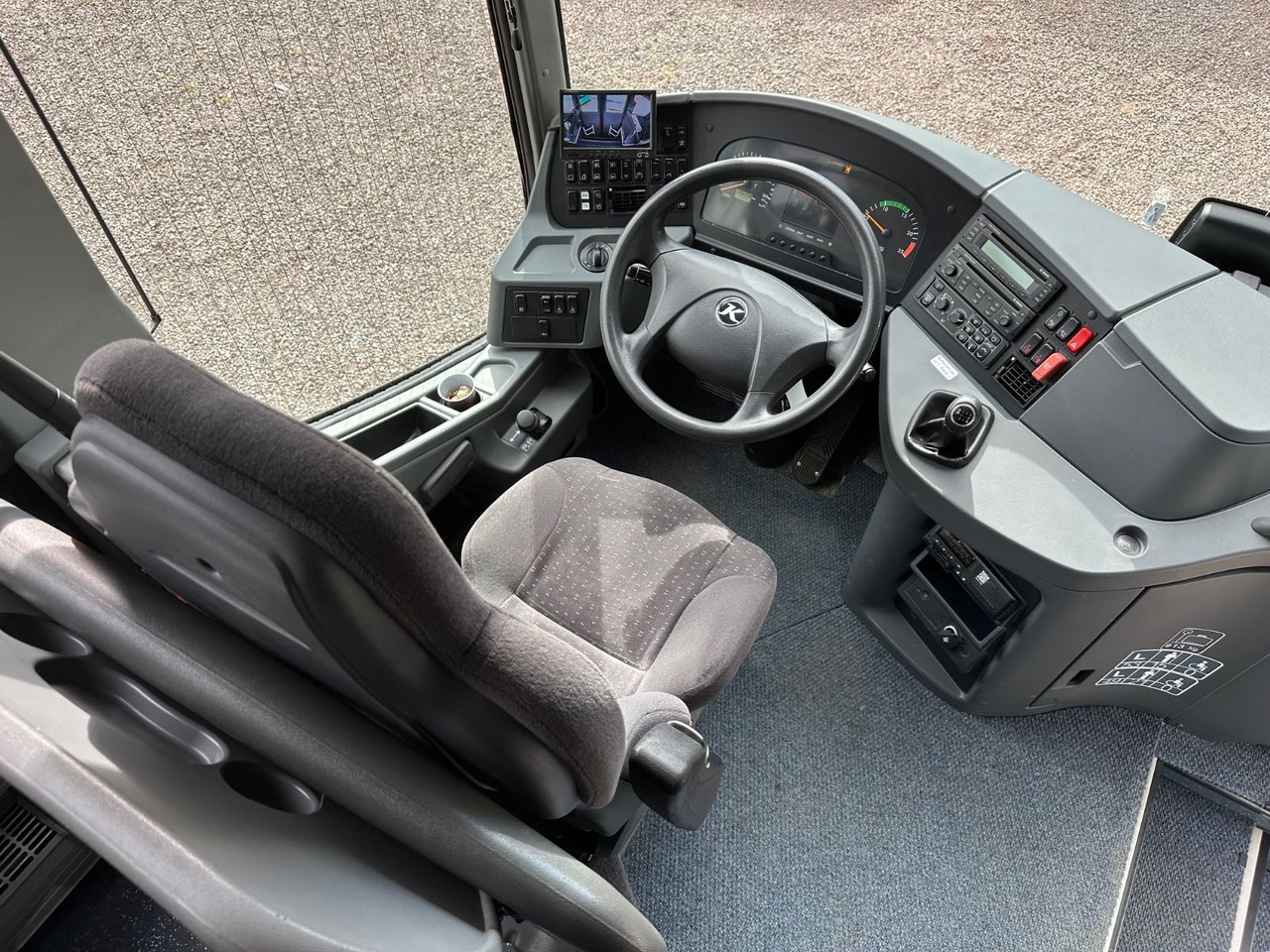 Setra S 415 UL GT (56 SchlafSitze*326 tKm*Schalt*TOP) - Primestni avtobus: slika 5 Setra S 415 UL GT (56 SchlafSitze*326 tKm*Schalt*TOP) - Primestni avtobus: slika 5