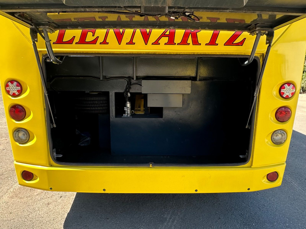 Temsa MD7 plus (wenig Km*34 Sitze*DE) MD9 - Minibus, Potniški kombi: slika 3 Temsa MD7 plus (wenig Km*34 Sitze*DE) MD9 - Minibus, Potniški kombi: slika 3