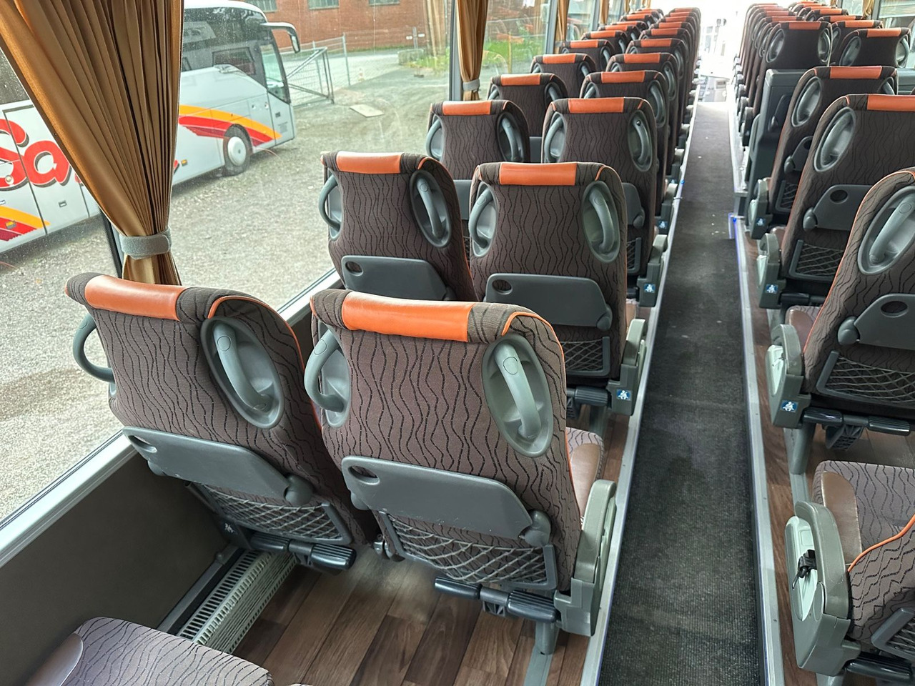 Potovalni avtobus Vanhool TX17 Astron (TOP*57 Sitze) 417 HDH/ 517 HDH: slika 24 Potovalni avtobus Vanhool TX17 Astron (TOP*57 Sitze) 417 HDH/ 517 HDH: slika 24