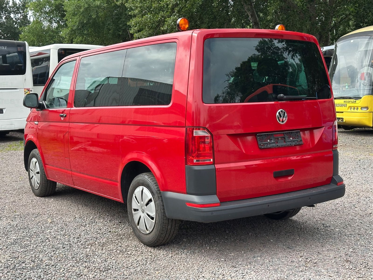 Volkswagen T6 Kombi (PDC Hi*ACC*StandHz*9 Sitzer*AC) - Potniški kombi: slika 3 Volkswagen T6 Kombi (PDC Hi*ACC*StandHz*9 Sitzer*AC) - Potniški kombi: slika 3