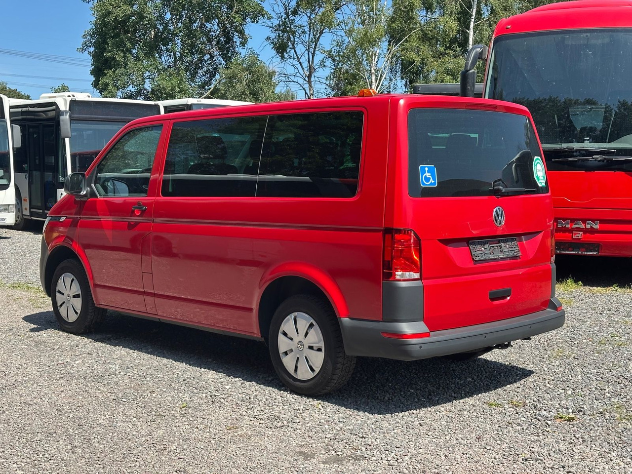 Volkswagen T6 Kombi (PDC Hi*ACC*StandHz*9 Sitzer*AC) - Potniški kombi: slika 3 Volkswagen T6 Kombi (PDC Hi*ACC*StandHz*9 Sitzer*AC) - Potniški kombi: slika 3