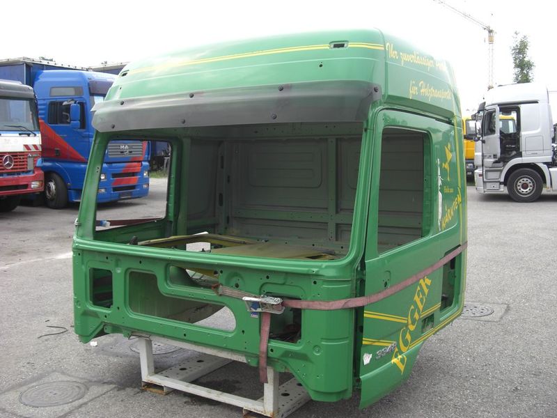 MERCEDES BENZ Actros MP2 Rohbau/Beschaedigt - Kabina: slika 1 MERCEDES BENZ Actros MP2 Rohbau/Beschaedigt - Kabina: slika 1
