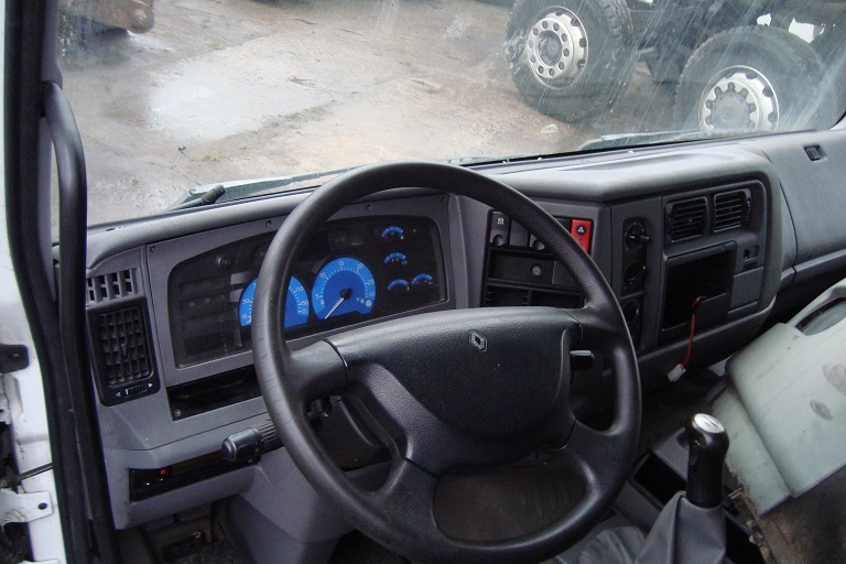 RENAULT PREMIUM DCI - Kabina: slika 3 RENAULT PREMIUM DCI - Kabina: slika 3